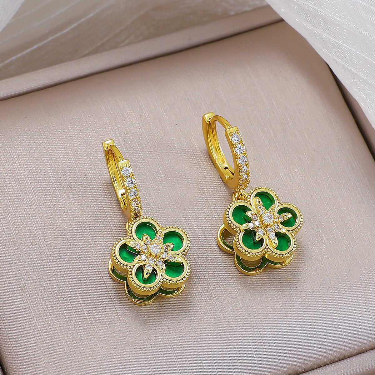 Women's Temperamental Minority Design Simple Flower Choice Earrings