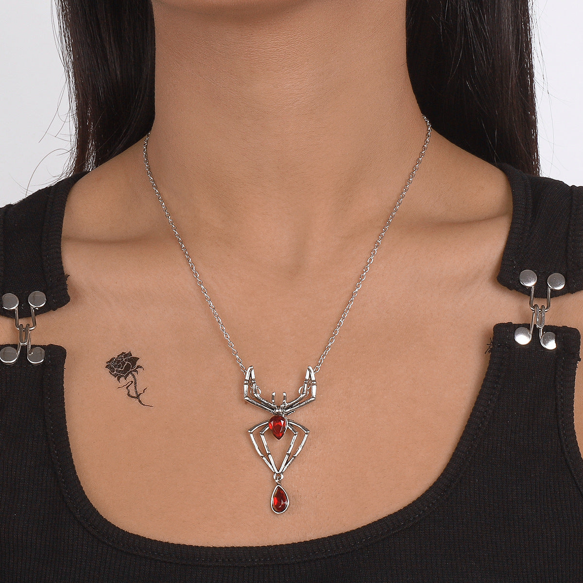Creative Personality Ruby Spider Pendant Glass Necklaces