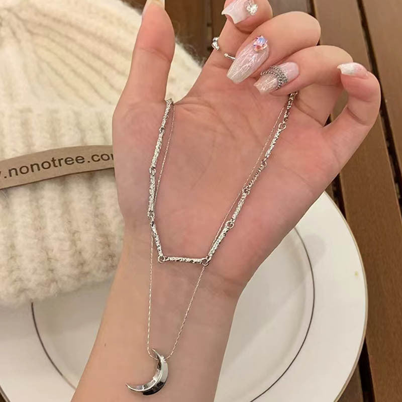 Layer Twin Moon Pendant Female Light Necklaces