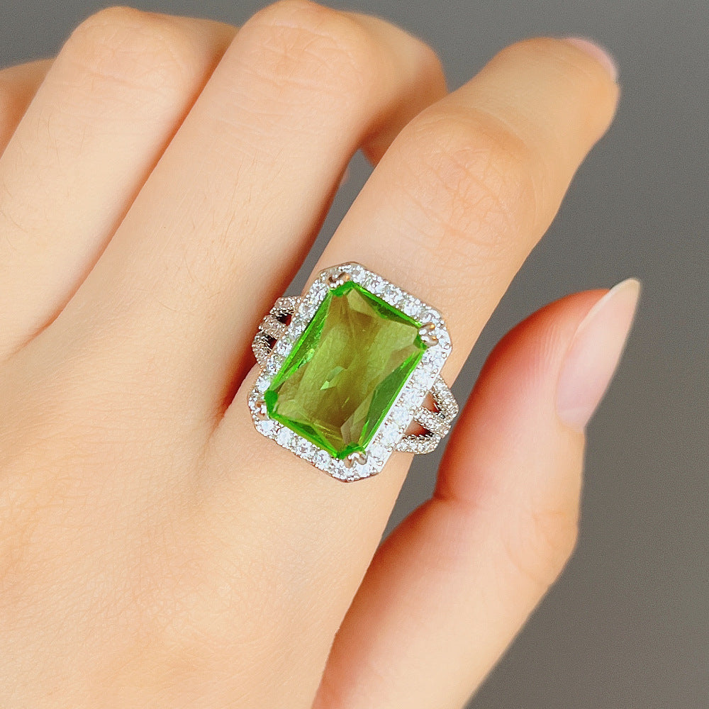Live Simulation Princess Square Diamond Olive Rings