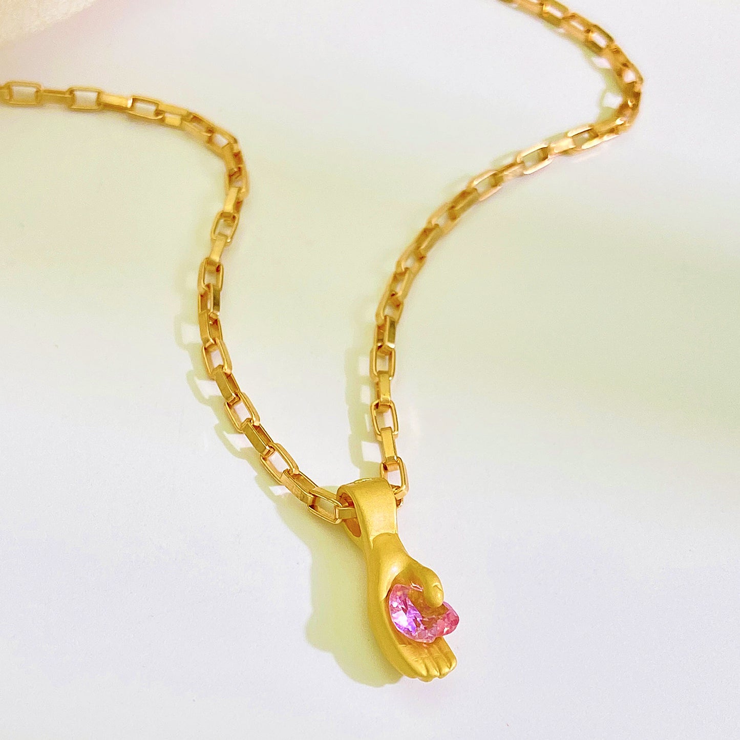 Pink Love Palm Heart Pendant Zircon Retro Necklaces