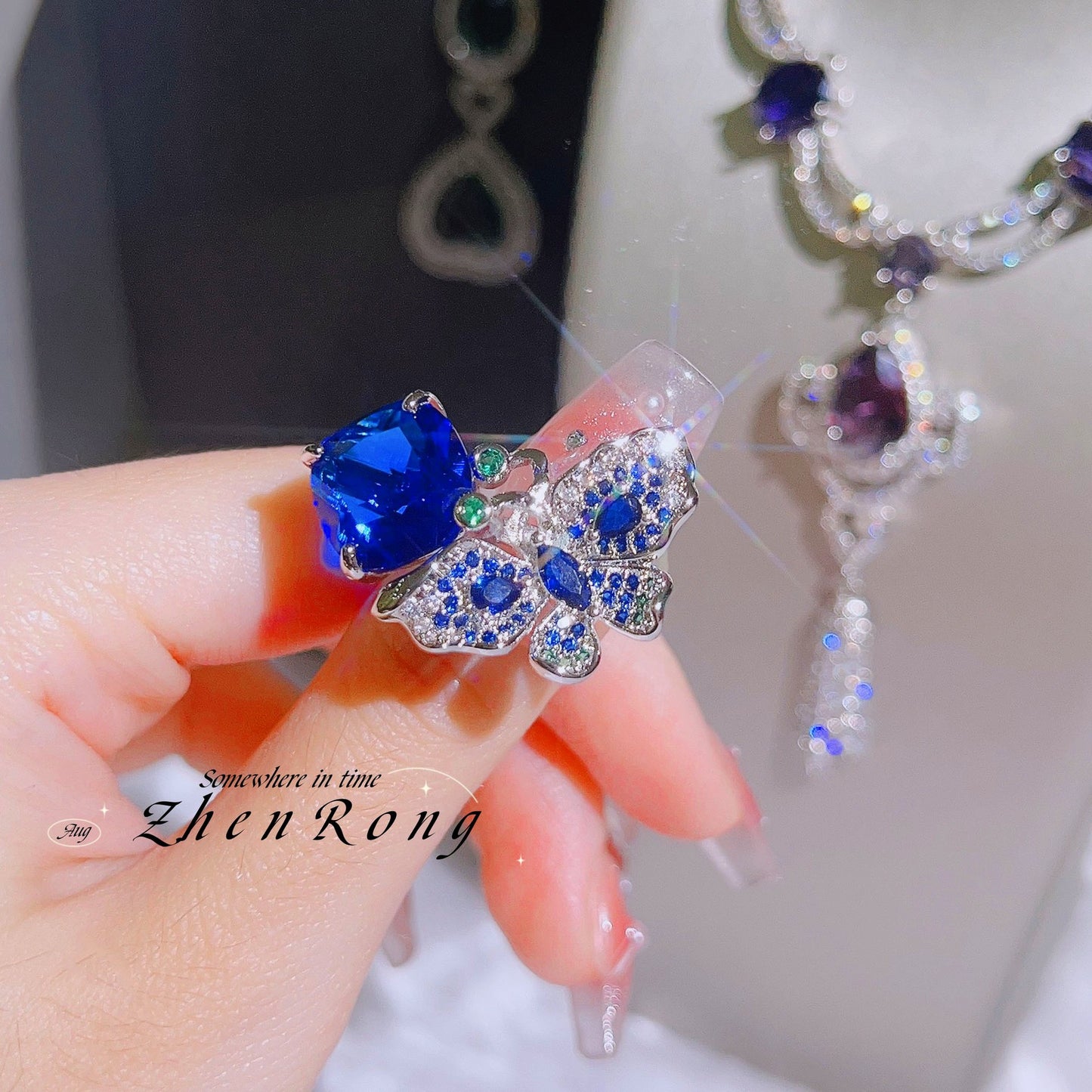 Mintgrüne Turmalin-Schmetterlings-Cocktail-Diamant-Royal-Saphir-Ringe