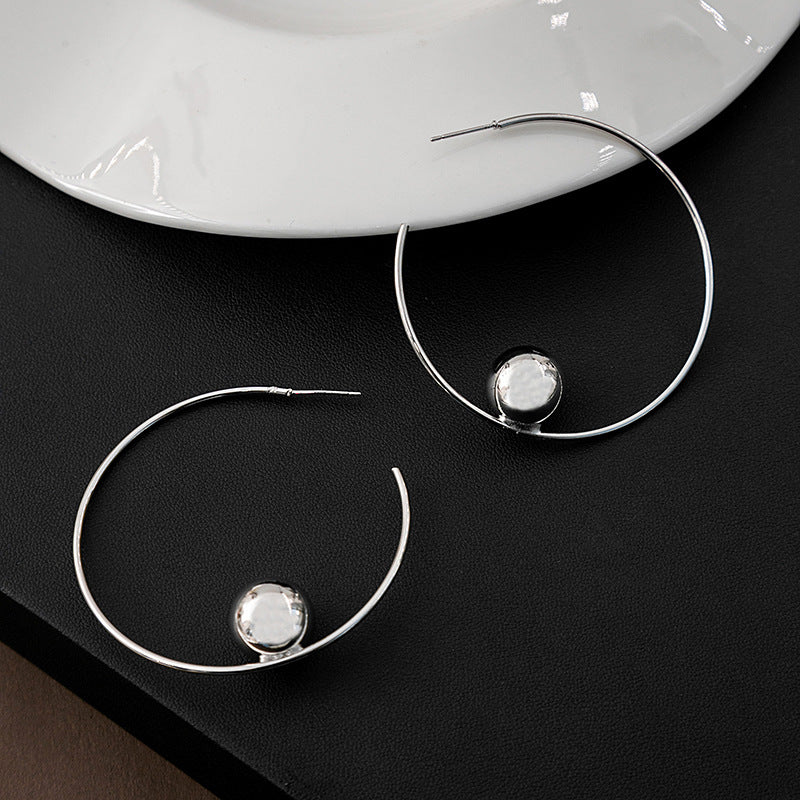 Style High Sense Ear Niche Exaggerating Earrings