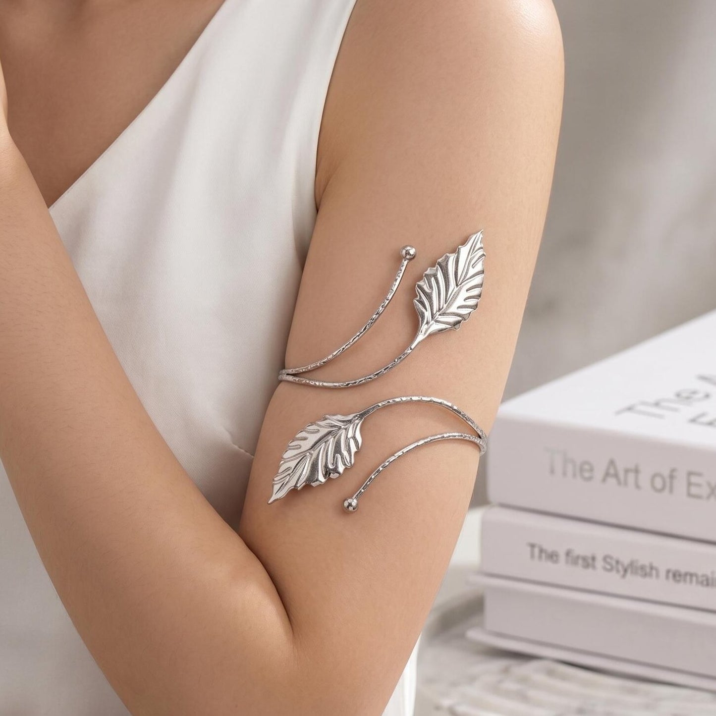 Armband Adjustable Opening Metal Female Light Bracelets