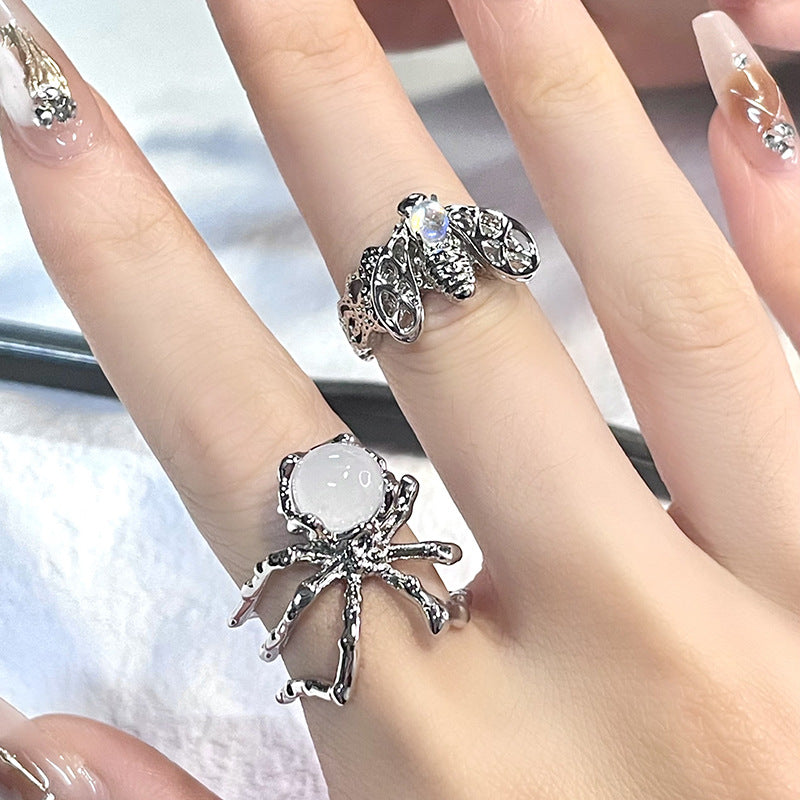 Punk Design High-grade Bee Personality Moonstone Rings