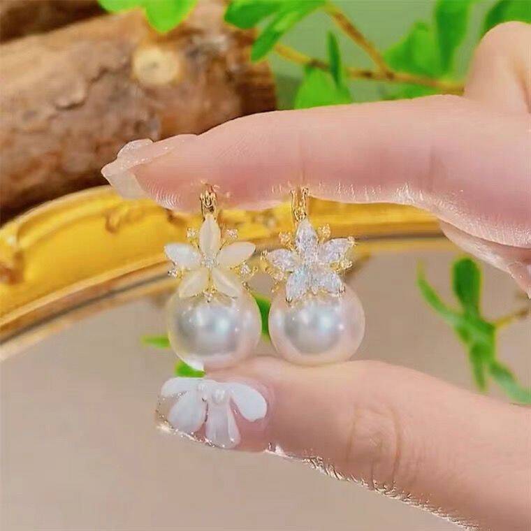Super Fairy Elegant Graceful Flower Pearl Clip Ear Buckle