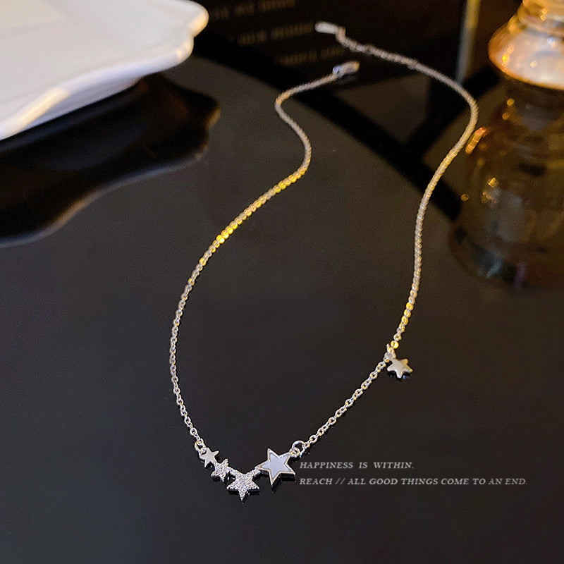 Colliers de clavicule de conception minoritaire de luxe léger pour femmes