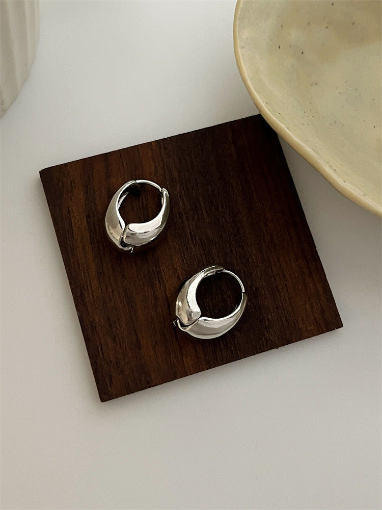 Women's Retro Metal For Indifference Trend Niche Earrings