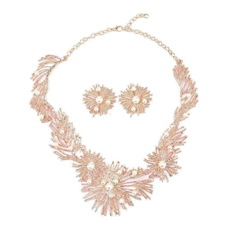 Suit Geometric Retro Exaggerated Alloy Inlaid Necklaces