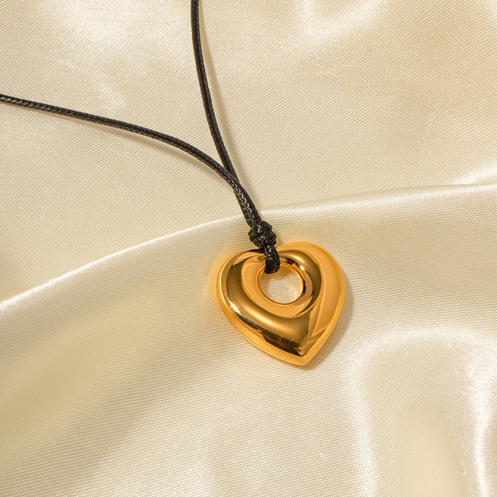 Steel Black Wax Rope Hollow Heart Pendant Light Luxury Necklaces