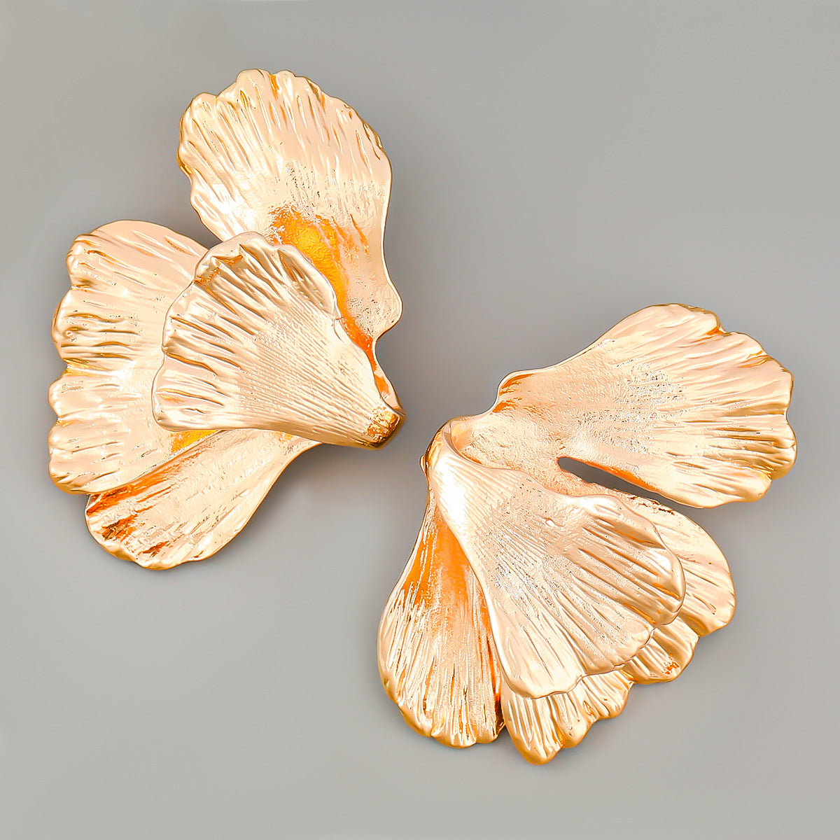 Alloy Leaves Flower Female Fashion Elegant Retro Earrings