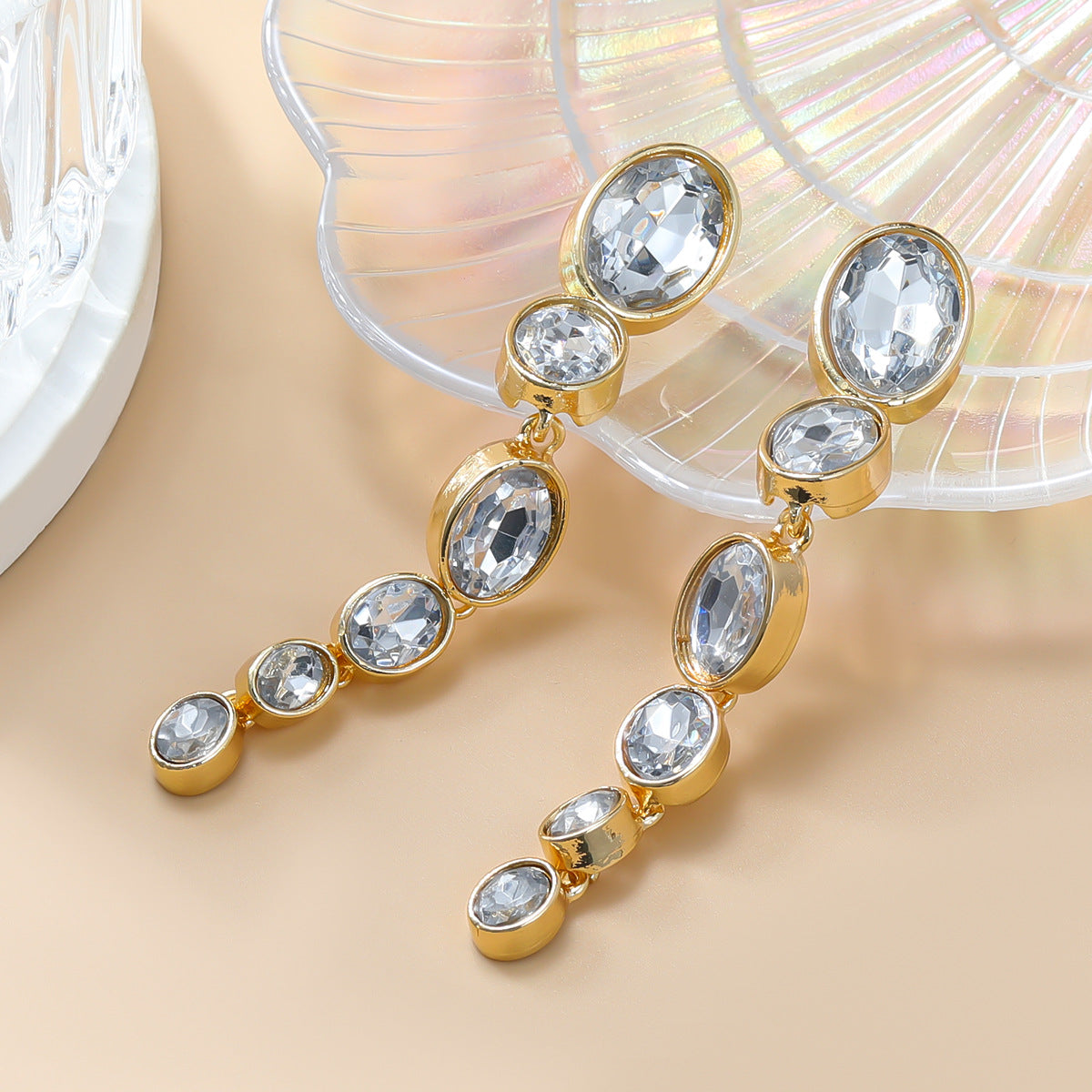 Women's Summer Exaggerated Full Diamond Oval Alloy Earrings
