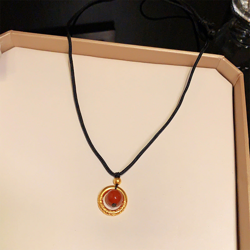 Colliers en cuir avec pendentif porte-bonheur pour femmes, Design de Style National, serrure de sécurité