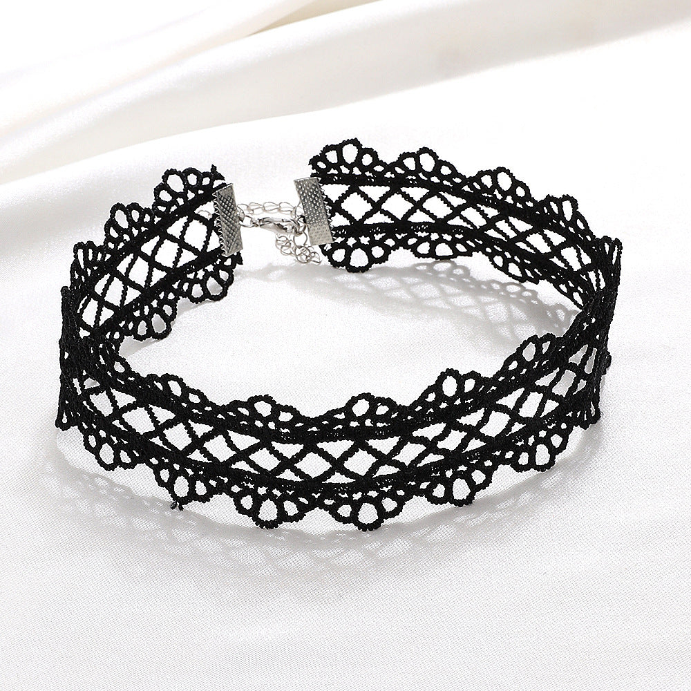 Popular Vintage Lace Black Wide-brimmed Short Necklaces