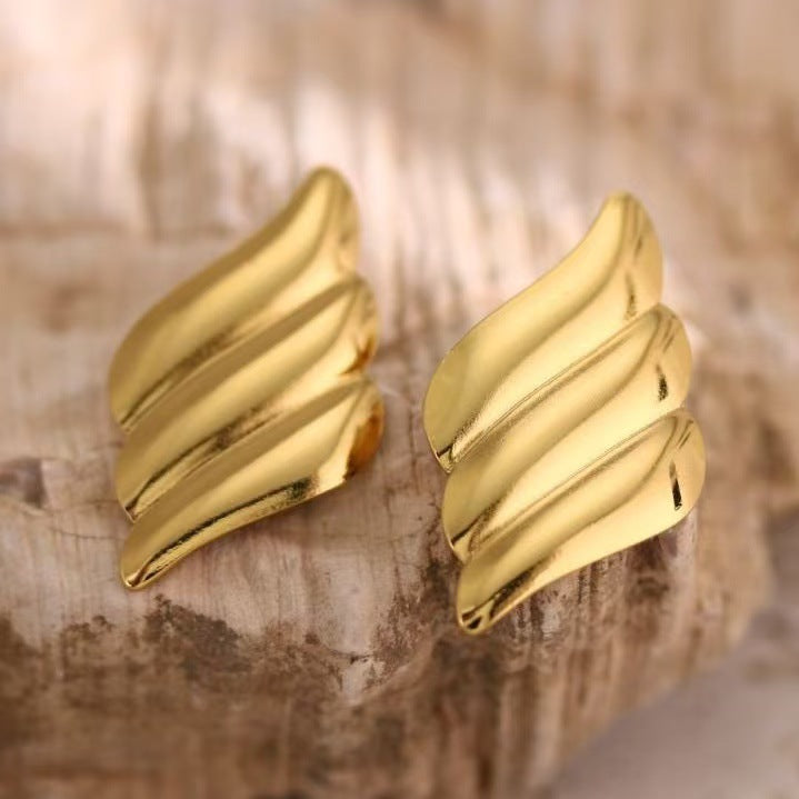 Women's Creative Stainless Steel Square Heart-shaped Pleated Stud Earrings