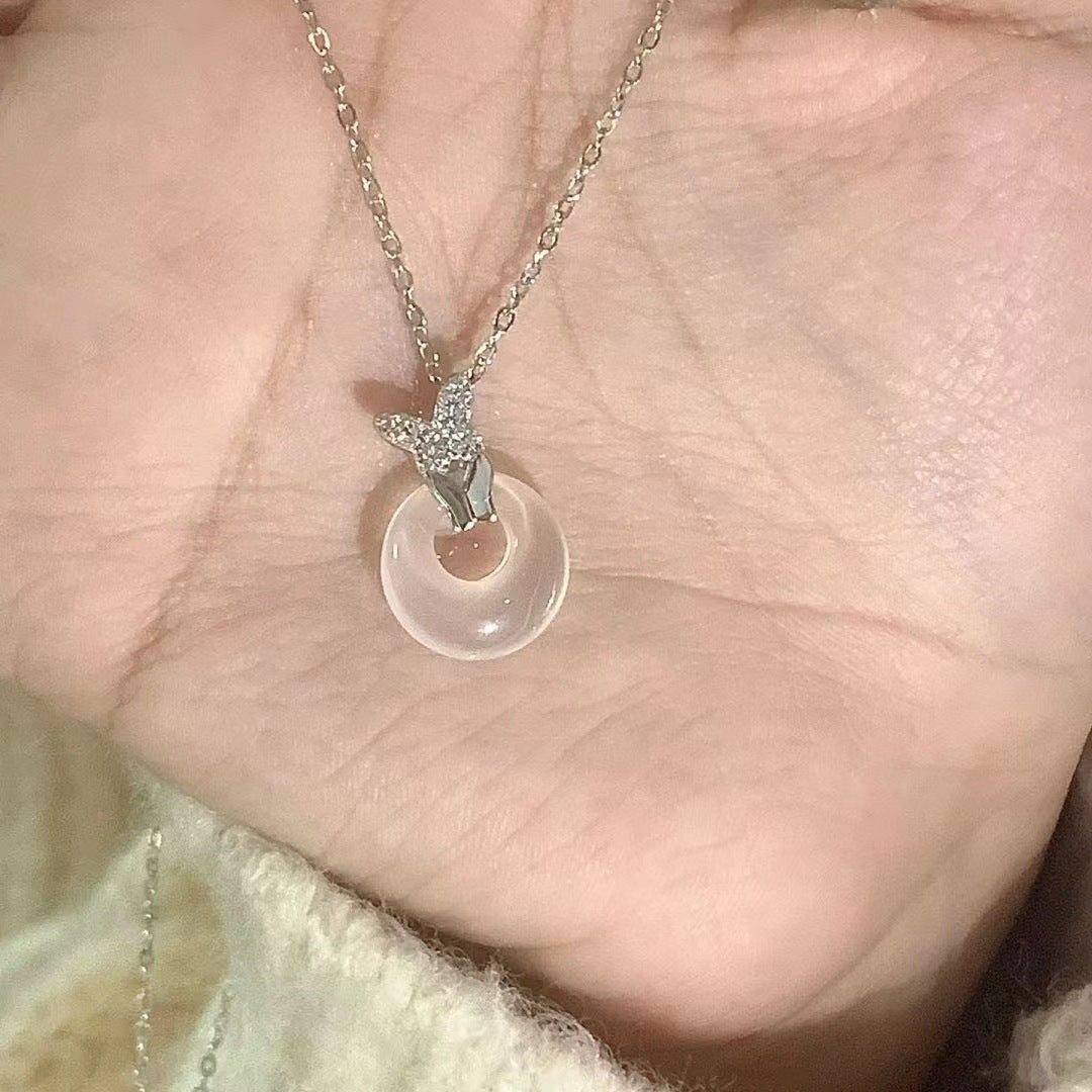 Colliers de clavicule doux de sens de conception minoritaire de luxe léger féminin