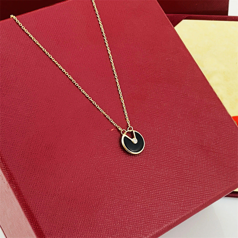 Rose Gold Plated White Shell Carnelian Clavicle Necklaces