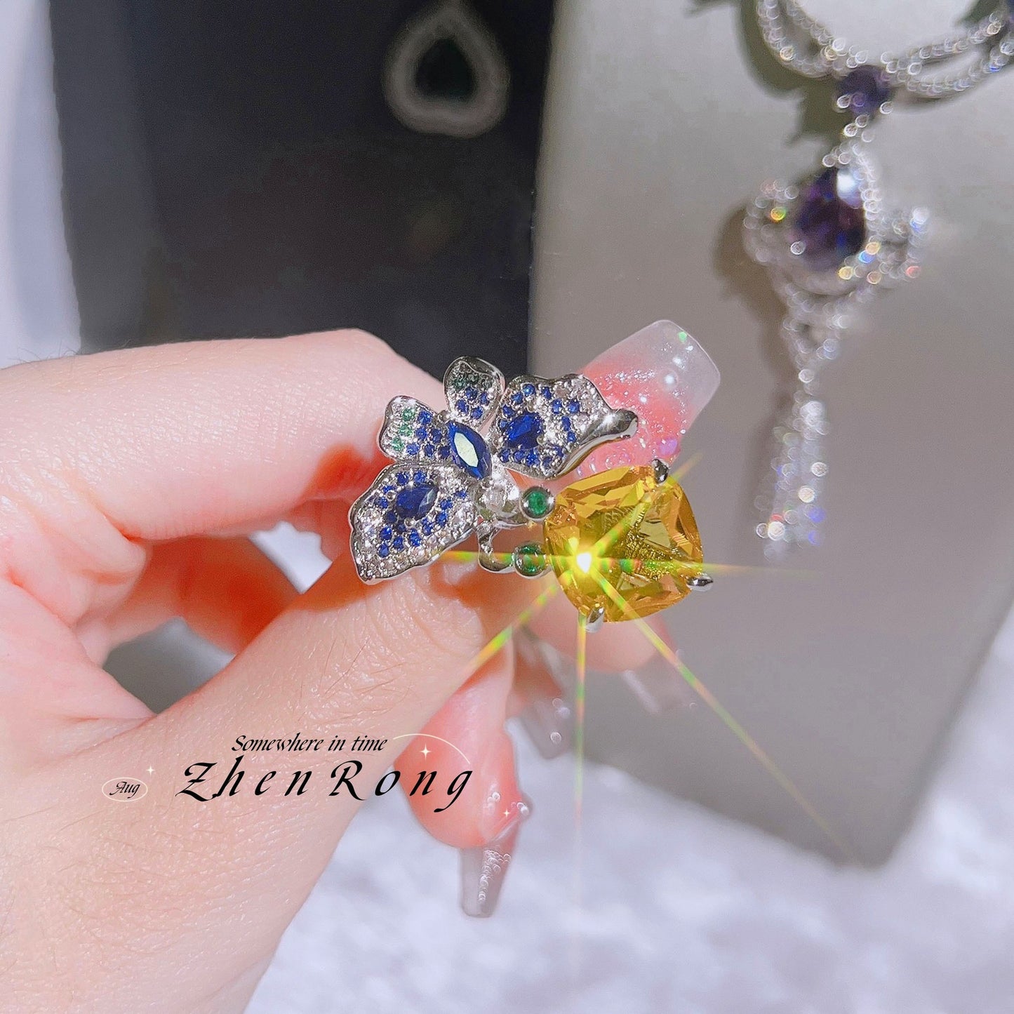 Mintgrüne Turmalin-Schmetterlings-Cocktail-Diamant-Royal-Saphir-Ringe