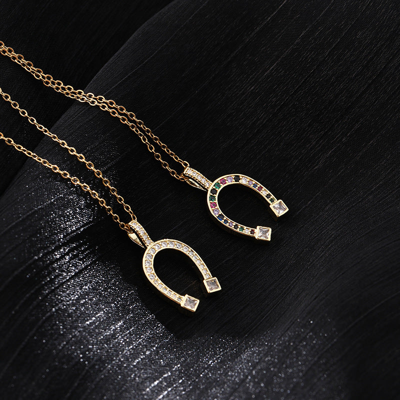Design Horseshoe Color Zircon Pendant Copper Micro Inlaid Gold-plated Necklaces