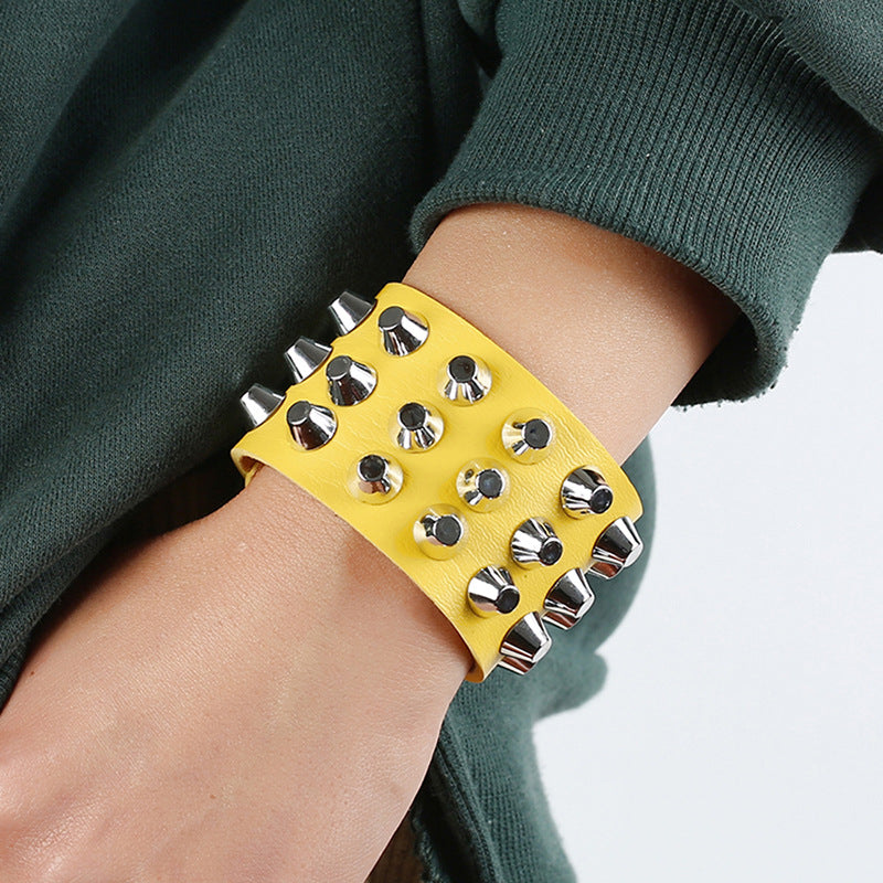 Bracelets pointus tendance exagérés et punk pour femmes, hommes et cuir