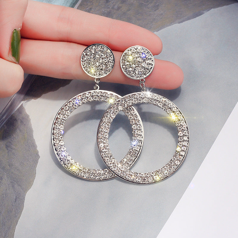 Women's Flash Geometric High Profile Fashion Ear Earrings