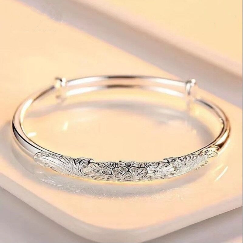 Female Clover To Give Mom Solid Fashion Sier Old Bracelet