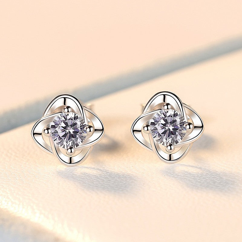 Women's Korean Style Sier Plated Lucky Four-leaf Clover For Simple Rhinestone Stud Earrings