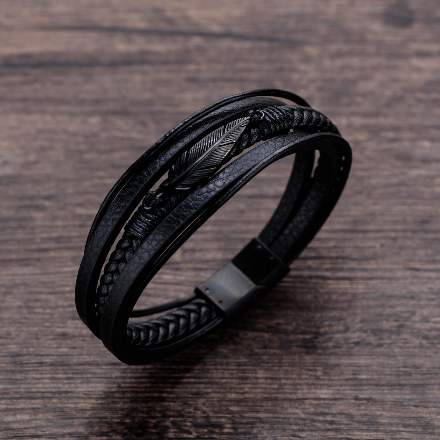 Persönlichkeit trendige Feder Mode gewebte Lederarmbänder