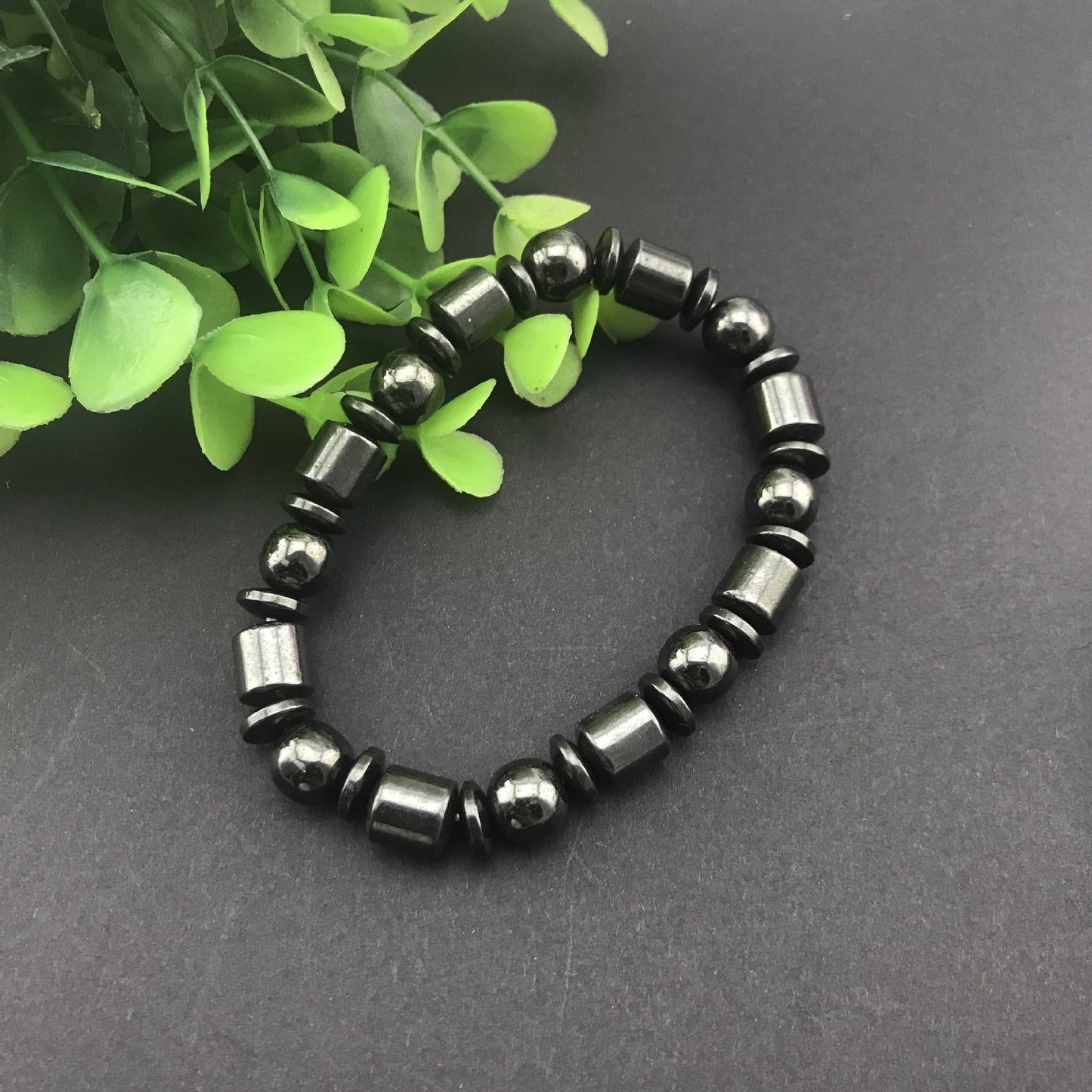 Modische schwarze Magnet-Ornament-Gesundheitsstand-Armbänder