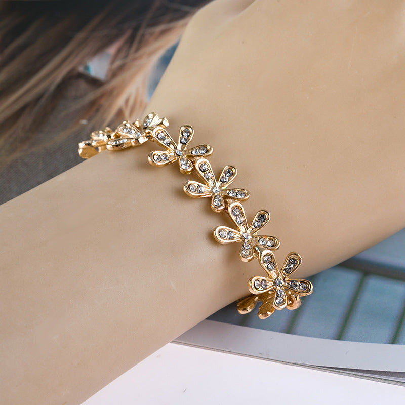 Ornament Fashion Temperament And Snowflake Flower Bracelets