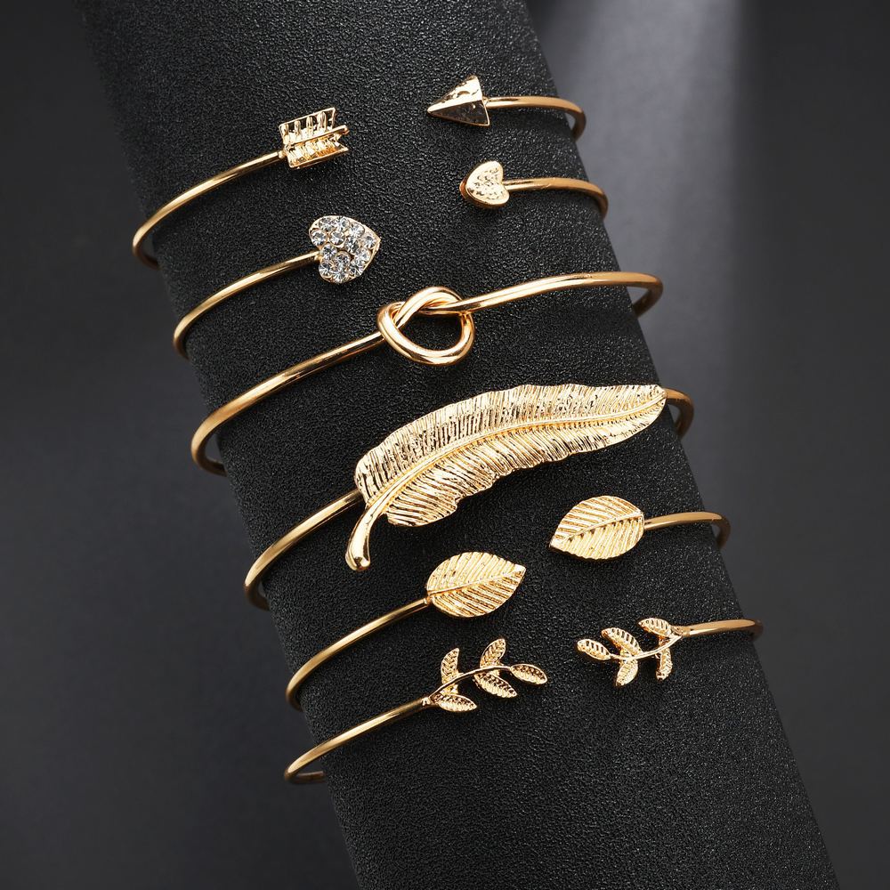 Pretty Popular Love Leaves Peach Heart Bracelets