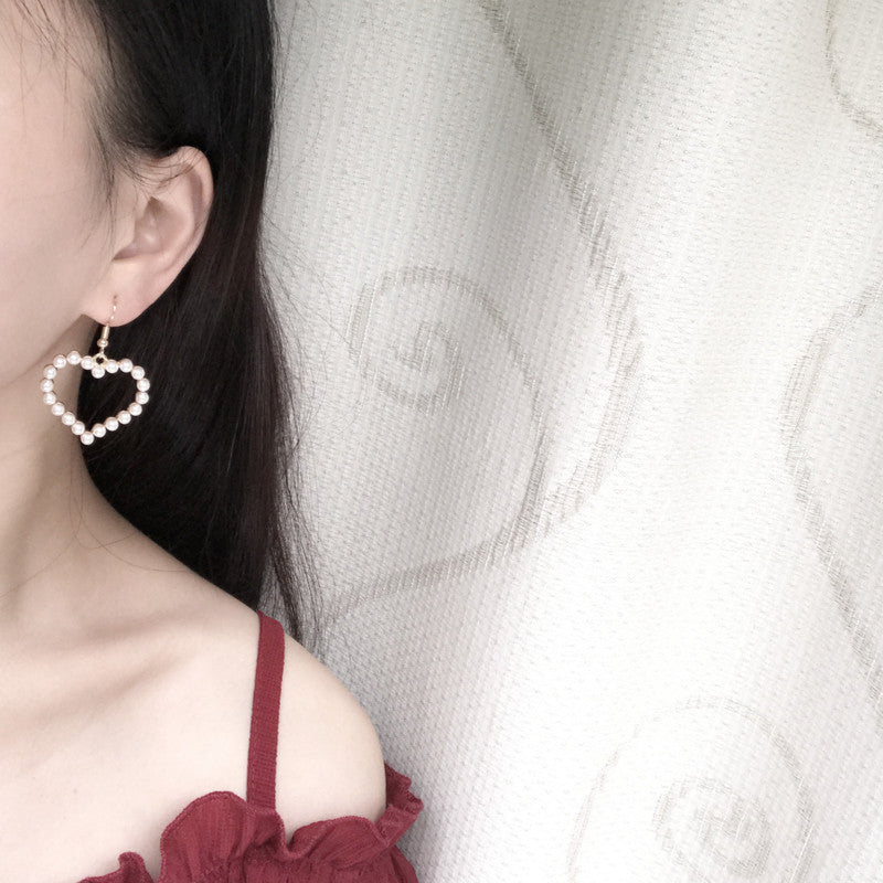 Special Offer Dignified Hollow Pearl Sweet Ear Clip