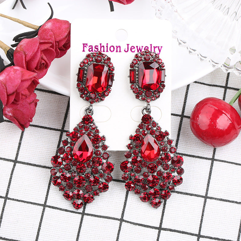 Women's Elegant Red Crystal Rhinestone Exaggerated Fashion Rings
