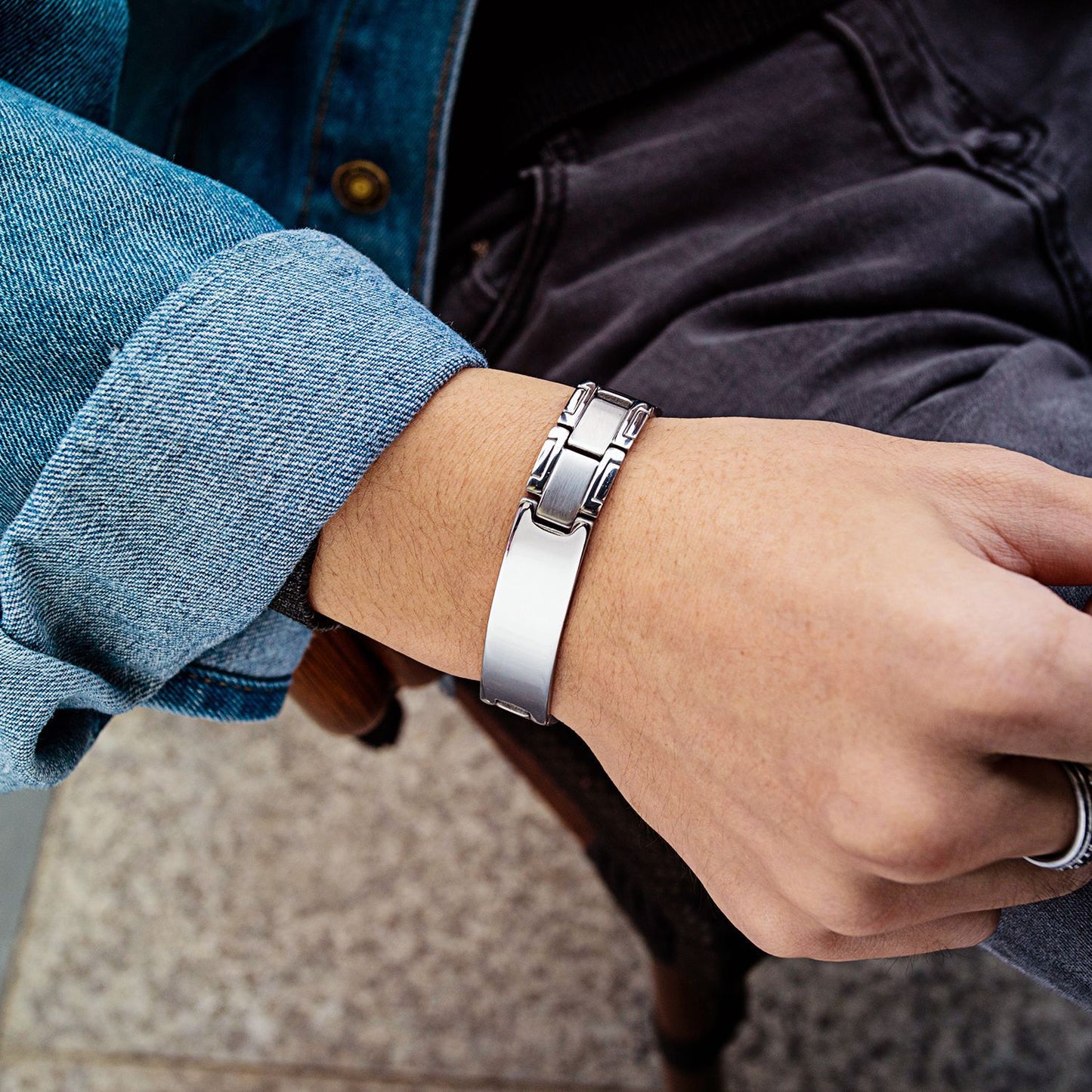 Bracelets à main en acier inoxydable pour hommes, simples, élégants, brillants, tendance