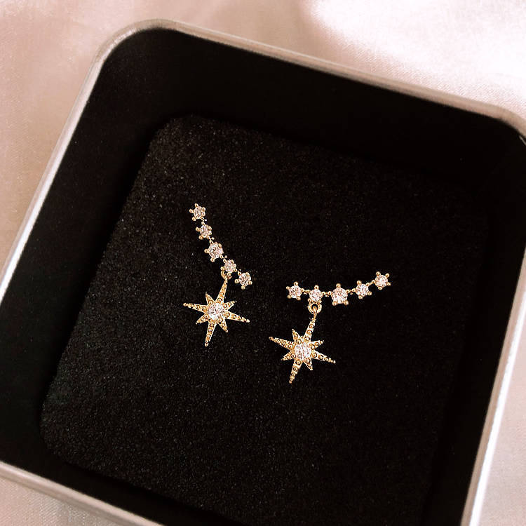 Six-pointed Star Female Cold Wind Graceful Earrings