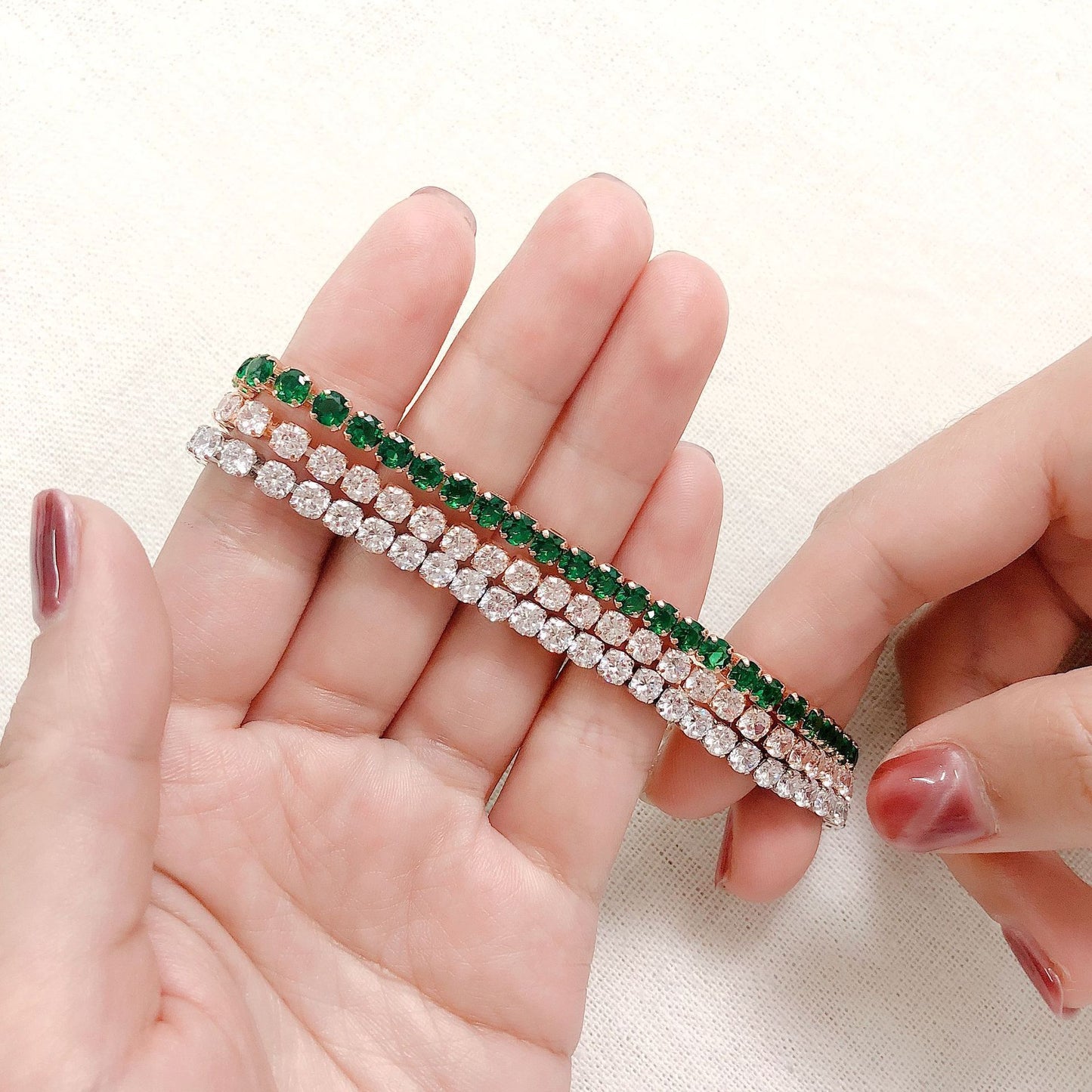 Unique Women's Single-row Diamond Adjustable Crystal Bracelet