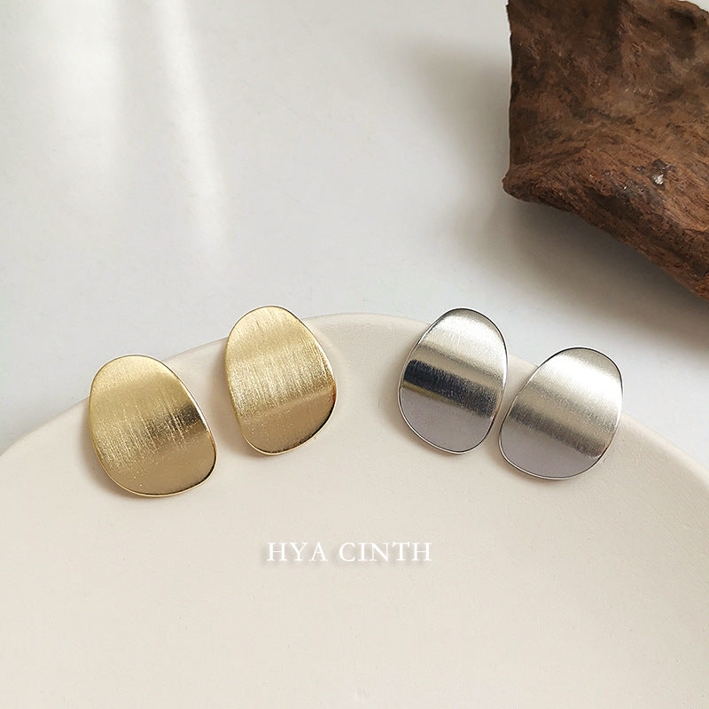 Curved Brushed Gold Simple Shaped Elegant Stud Earrings