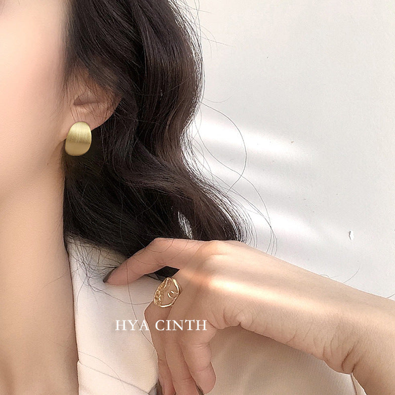 Curved Brushed Gold Simple Shaped Elegant Stud Earrings