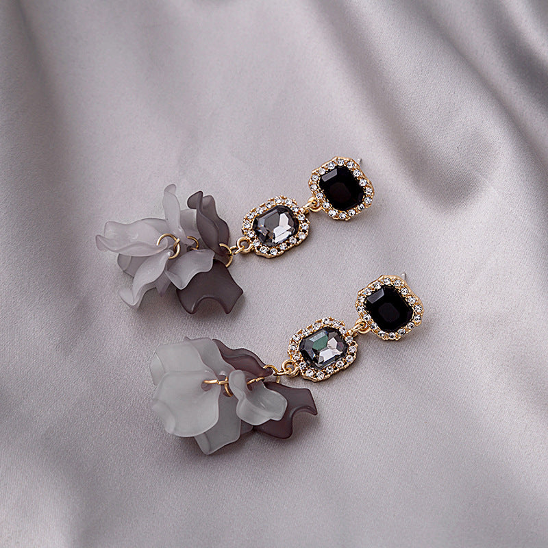 Vintage Court Irregular Acrylic Crystal Black Rose Petal Earrings