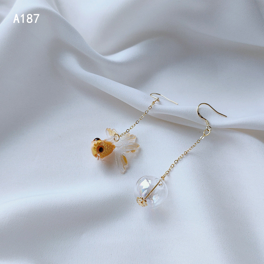 Bright Eyes Sier Gold-plated Asymmetric Goldfish Earrings