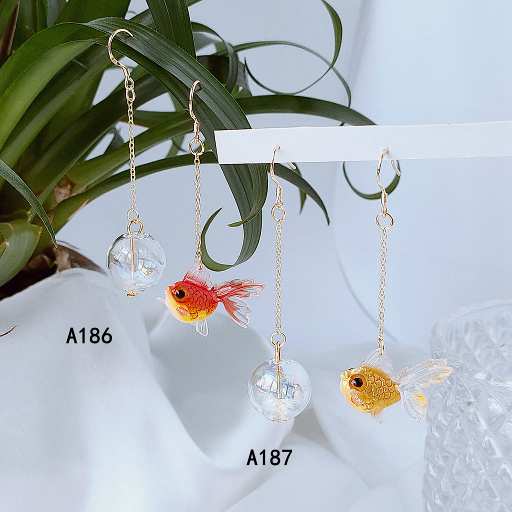 Bright Eyes Sier Gold-plated Asymmetric Goldfish Earrings