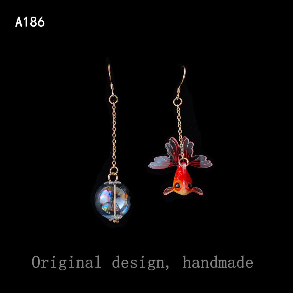 Bright Eyes Sier Gold-plated Asymmetric Goldfish Earrings