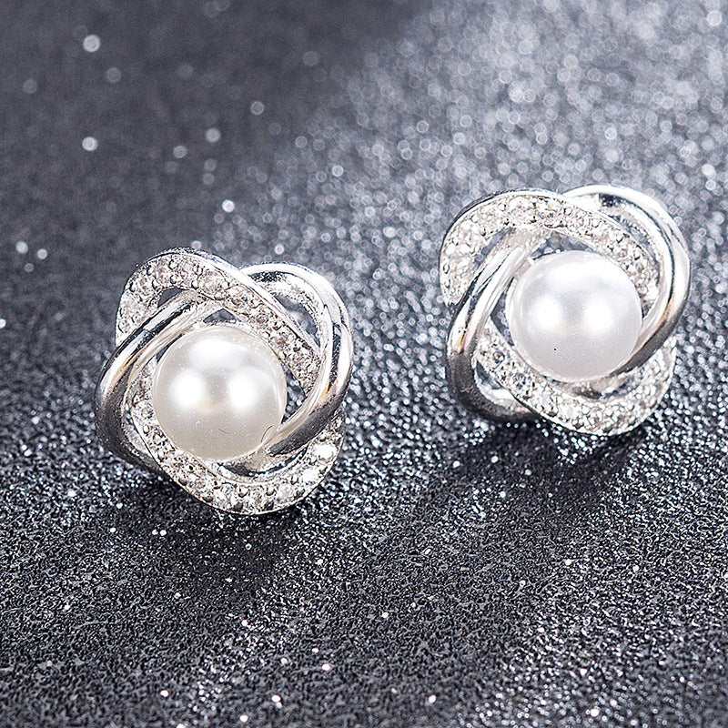 Women's Dignified Goddess Imitation Pearl Simple Style Earrings