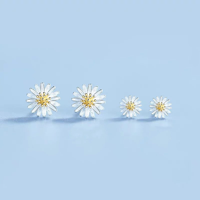 Korean Style Chrysanthemum Simple And Light Luxury Earrings