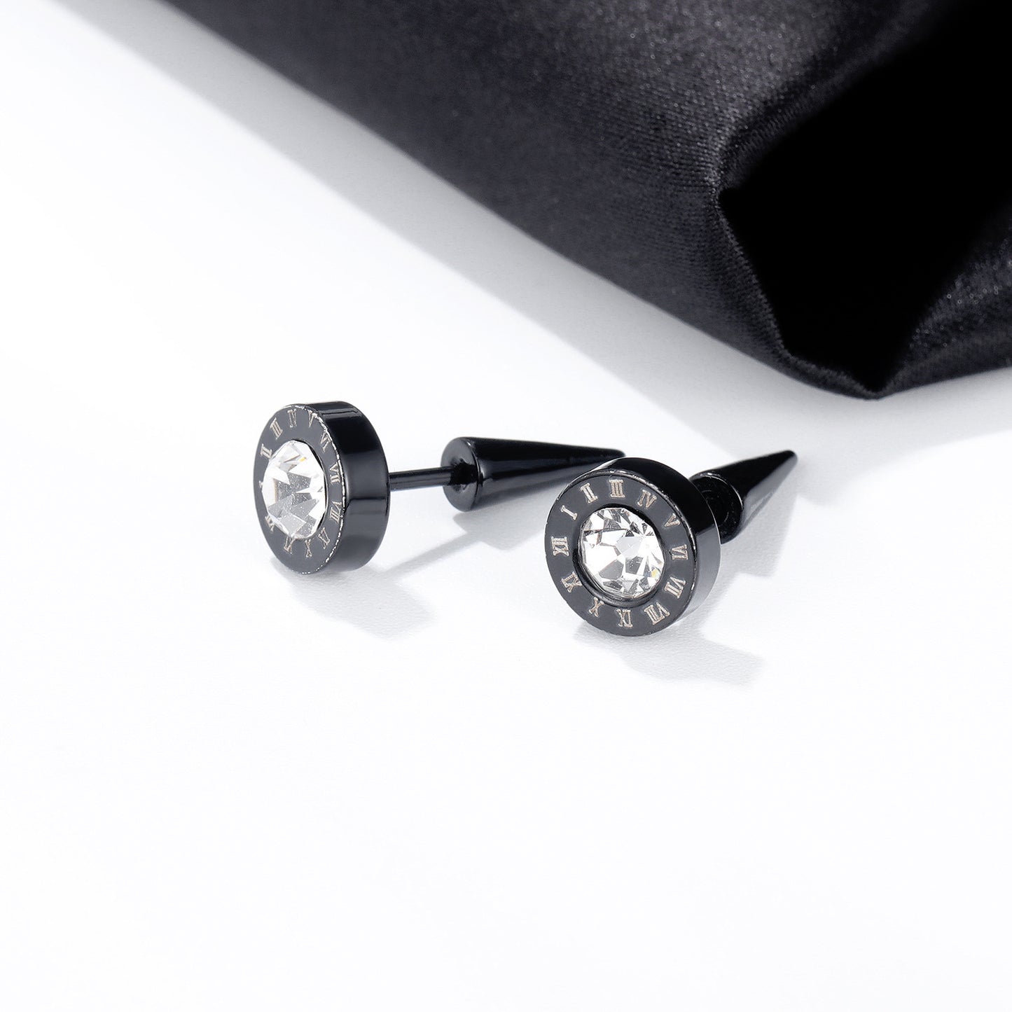 Boucles d'oreilles tendance en titane et acier pour hommes, personnalité classique, diamant