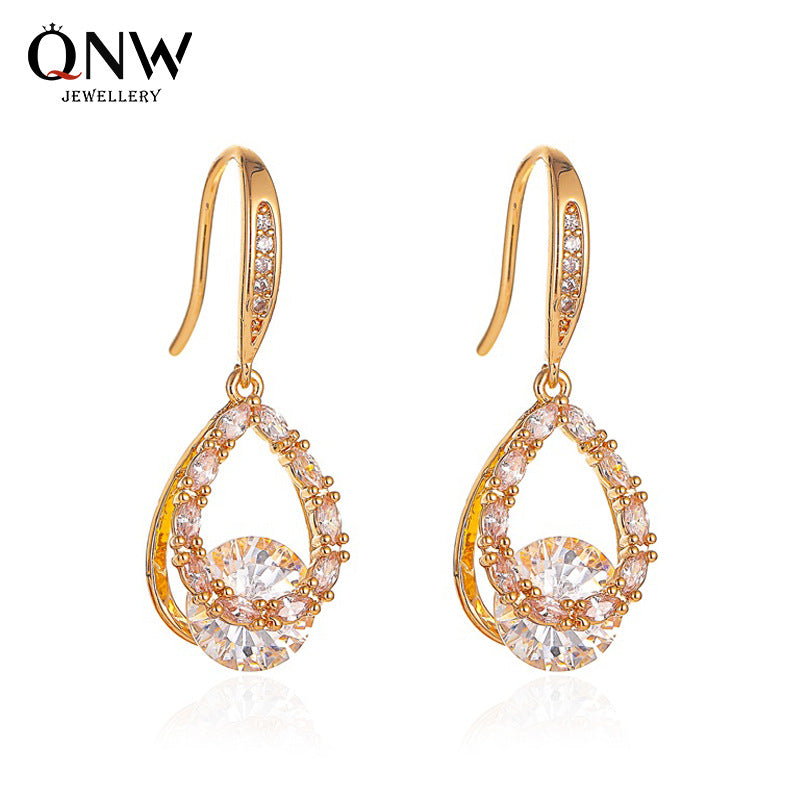 Long Water Drop Temperament Entry Lux Eardrop Earrings