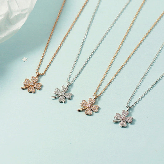 Clover Female Pendant Simple Temperamental Minority Design Light Luxury Necklaces