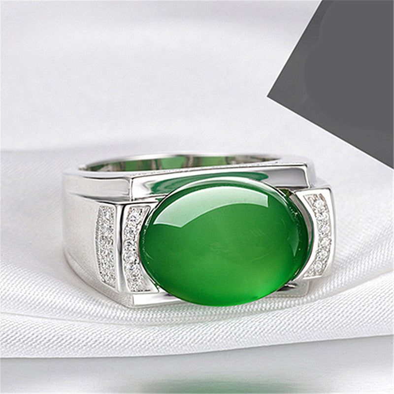 Women's & Men's & Luxury Ethnic Style Domineering Green Rings