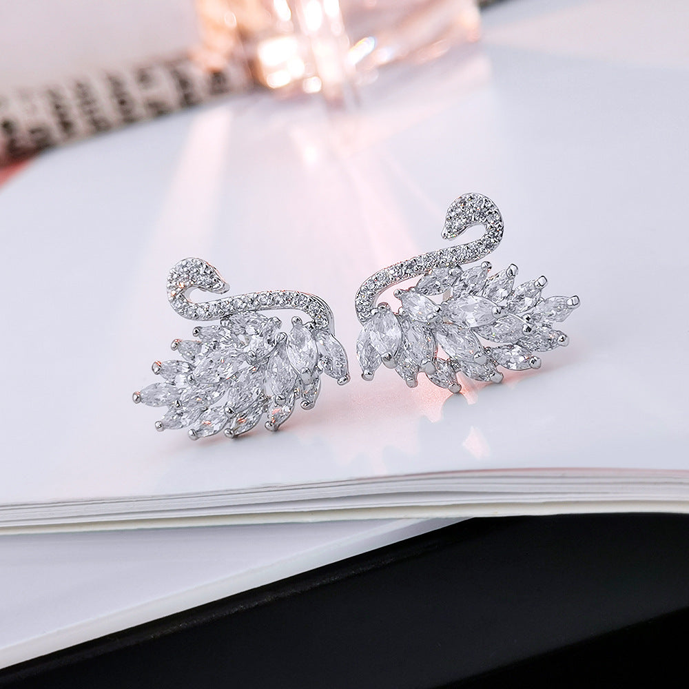 Fashion Sier Needle Fried Wool Duck Zircon Earrings