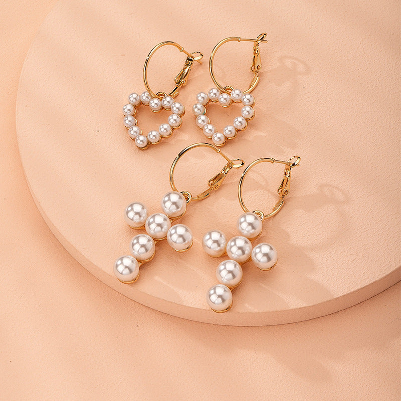 Women's Design Pearl Graceful And Fashionable Love Earrings